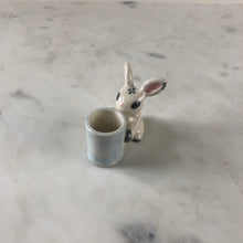 Load image into Gallery viewer, Bunny vase
