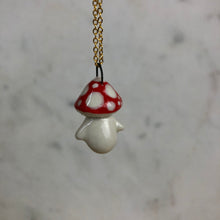 Load image into Gallery viewer, Mushroom Pendent Necklace
