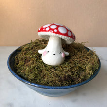 Load image into Gallery viewer, Mushroom Planter Buddies
